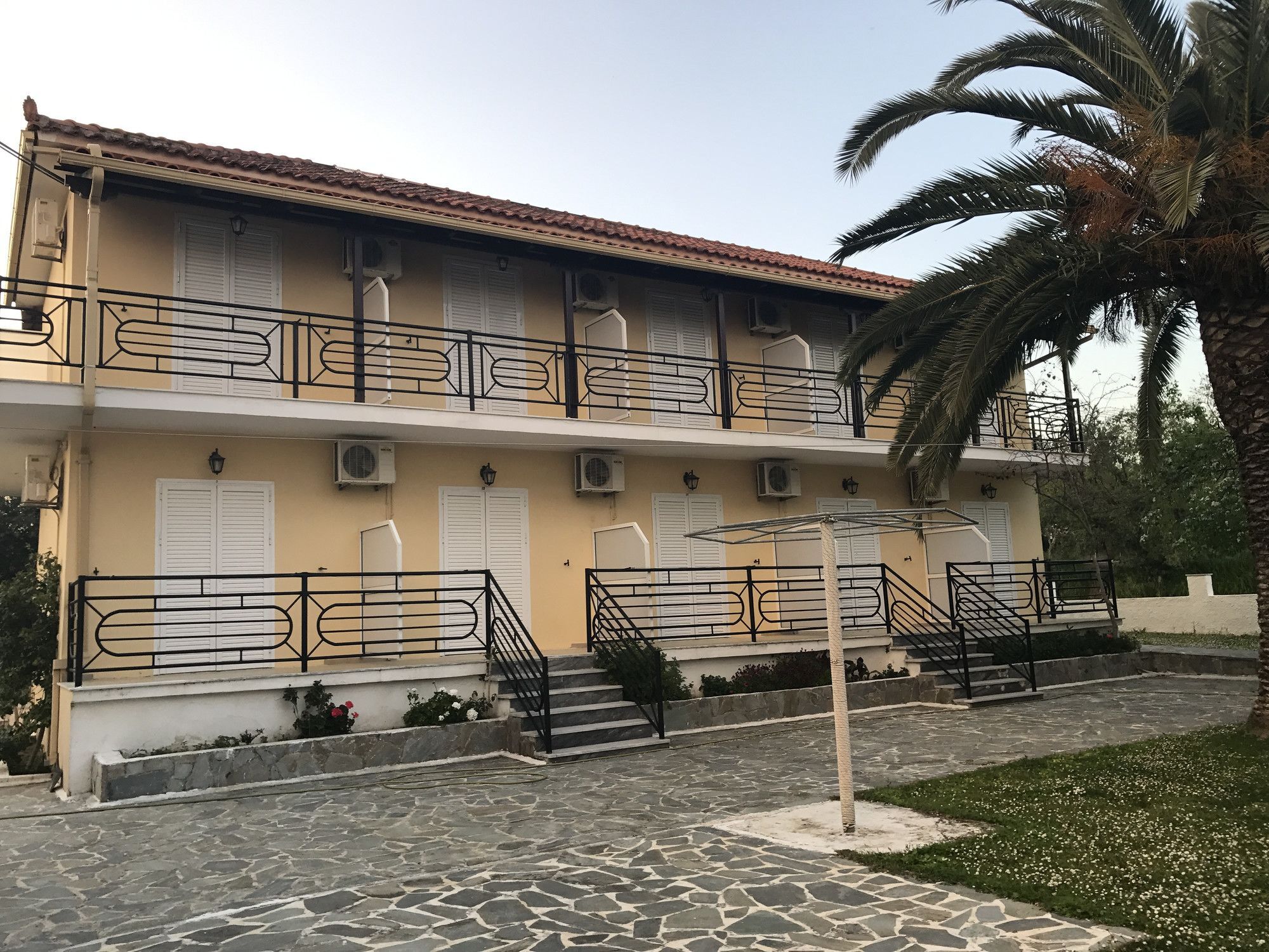 Alexandros Studios Laganas Buitenkant foto